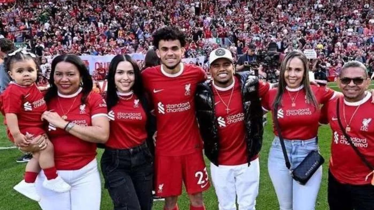 Liverpool llevó a la familia de Luis Díaz a Inglaterra