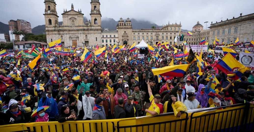 Oposición convoca marcha para protestar contra el Gobierno