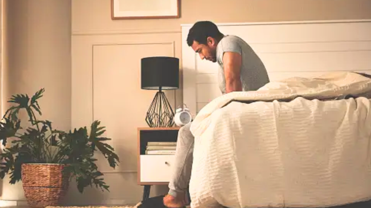 ¿Cuál es el significado de despertarse a las 3:00 a.m.? Esto dice la numerología