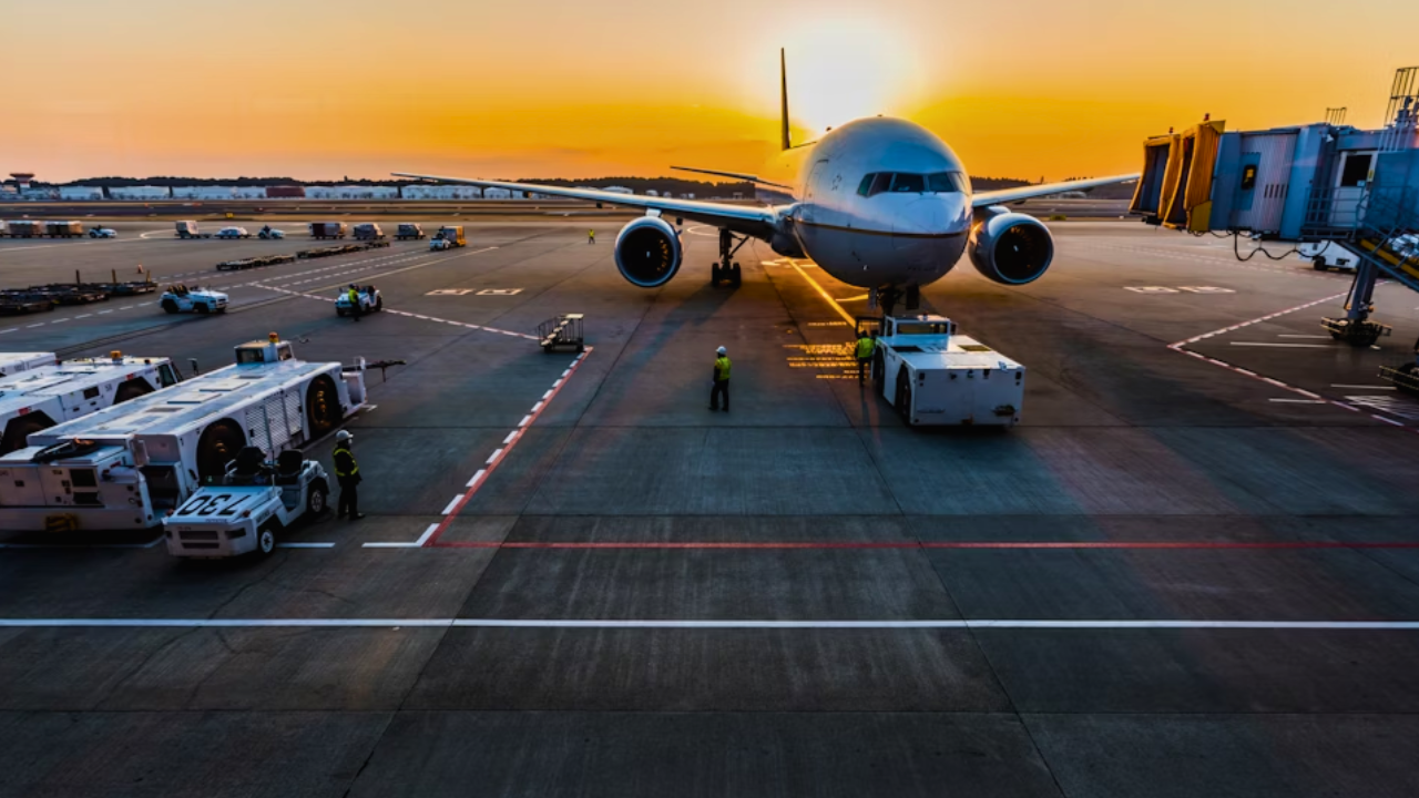 ¿Está buscando tiquetes baratos para las vacaciones? vea las promociones de Avianca, Latam y Wingo