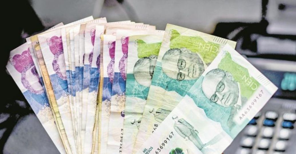 ¿Cómo ahorrar 5 millones de pesos colombianos en un año?