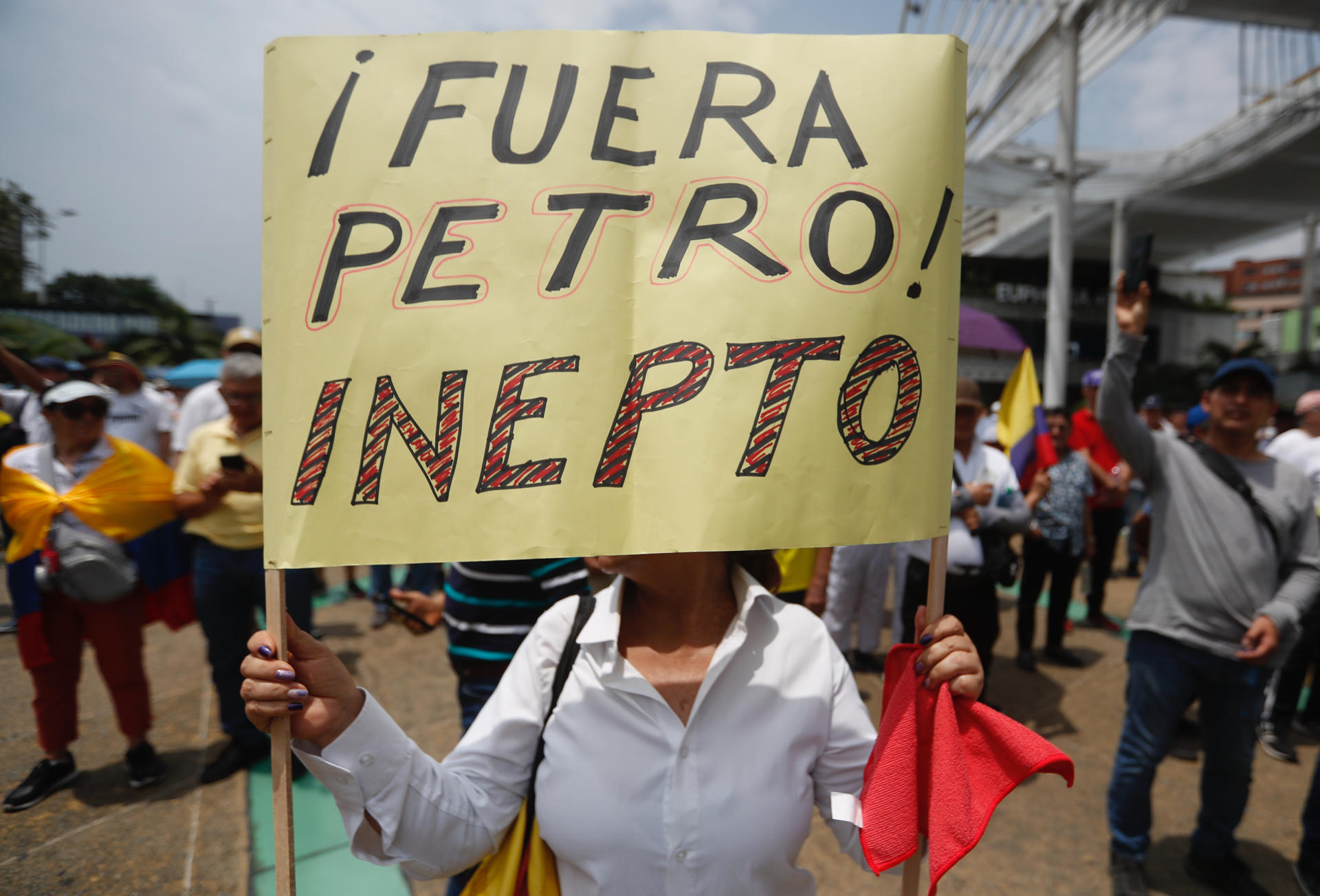 Con multitudinaria marcha y plaza llena, así se llevaron a cabo las marchas en contra del gobierno Petro 