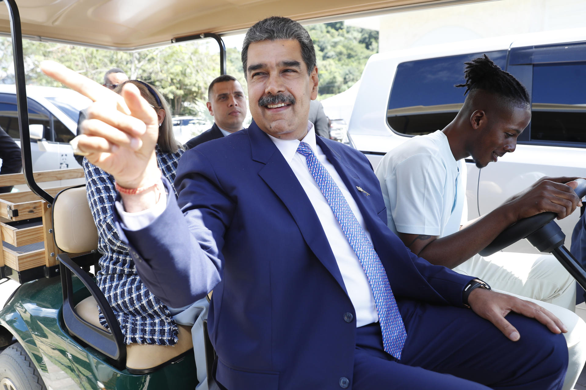 Régimen de Maduro estaría espiando a opositores en Colombia y Chile con ayuda de grupos criminales