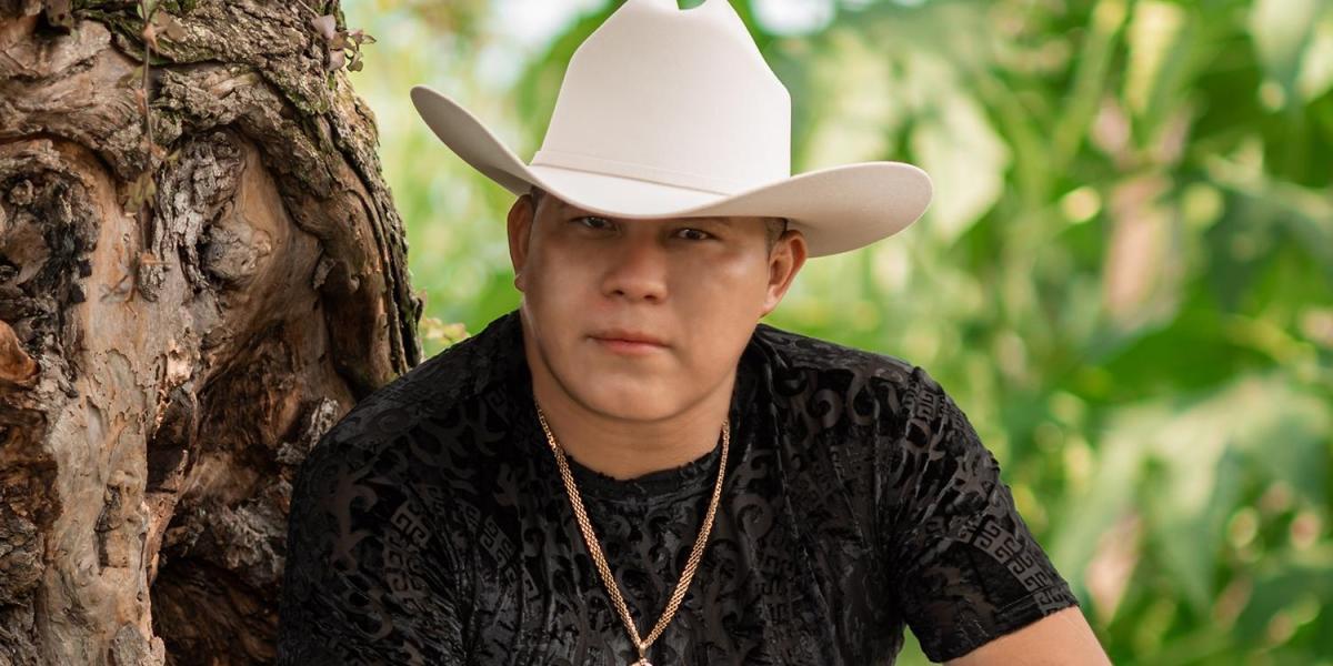 Luto en la música popular: él era Sebastián Muñoz, el cantante asesinado en masacre del Cauca