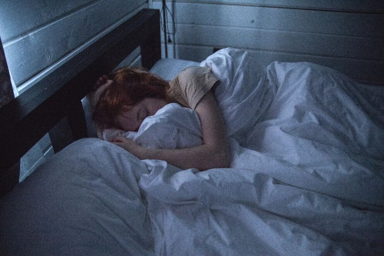 Estas son las consecuencias de no dormir bien, según expertos: puede acarrear varias enfermedades