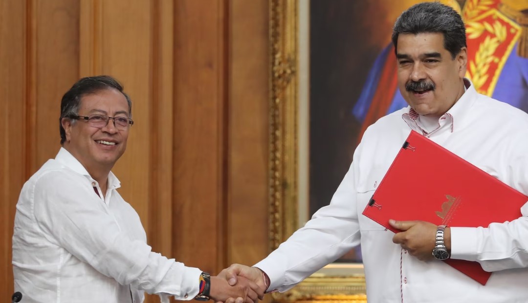 Petro tendría listo un oficio para que el ganador de las elecciones en Venezuela lo firme: le contamos