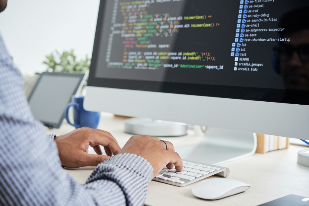 ¡Estudio sí hay! MinTic y Google habilitaron 10 mil becas para colombianos. Así puede inscribirse