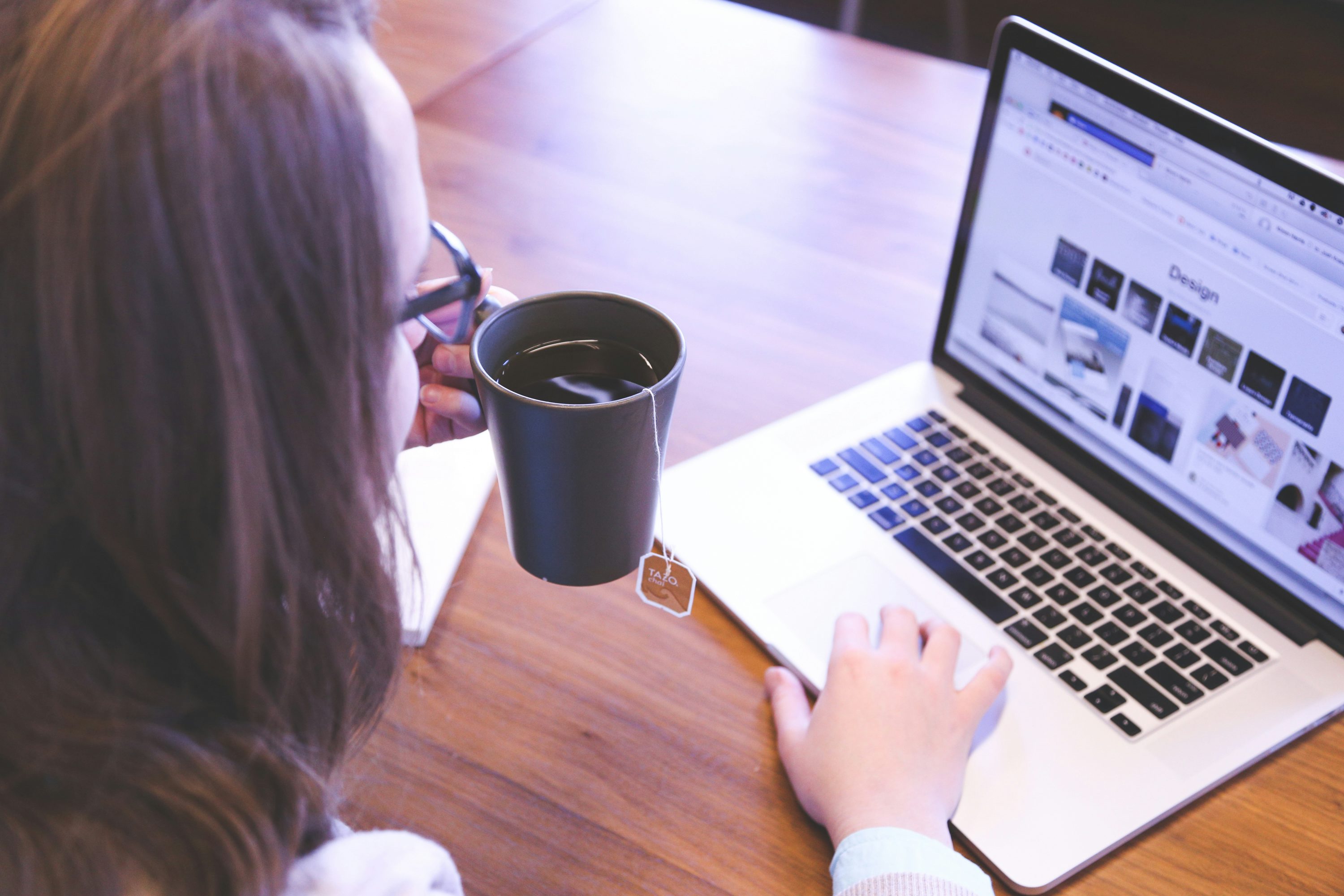 ¡Imperdible! Si es mujer, puede capacitarse gratis en IA y ciberseguridad: inscríbase aquí