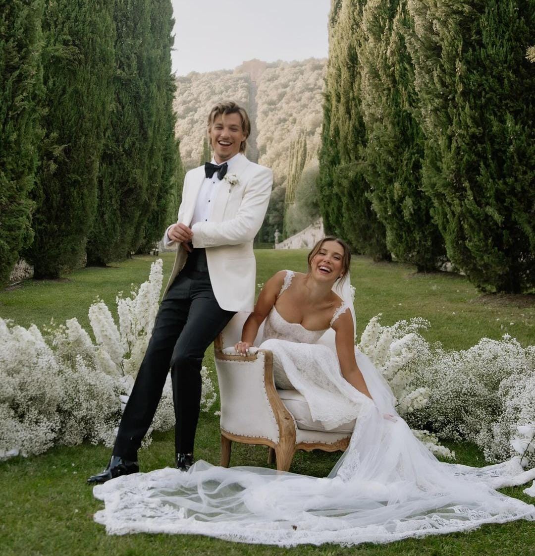 Publican fotos de la boda secreta de Millie Bobby Brown y Jake Bongiovi