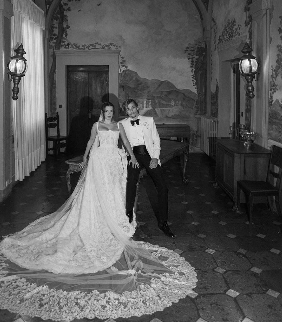 Publican fotos de la boda secreta de Millie Bobby Brown y Jake Bongiovi
