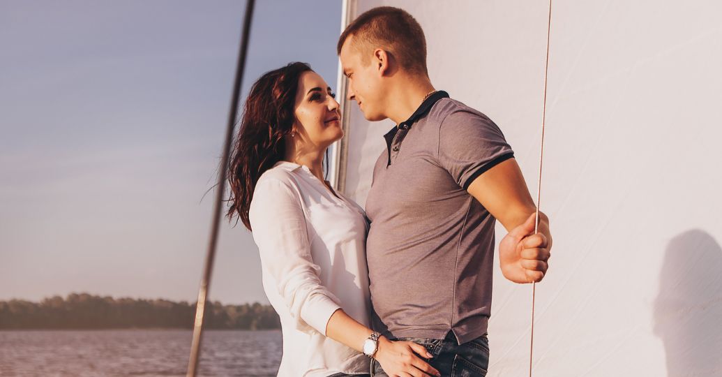 Estudio reveló a qué edad son más atractivos los hombres y las mujeres