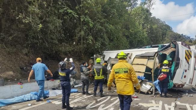 Accidente en la vía Bogotá-La Mesa: fuerte relato de una de las estudiantes que sobrevivió