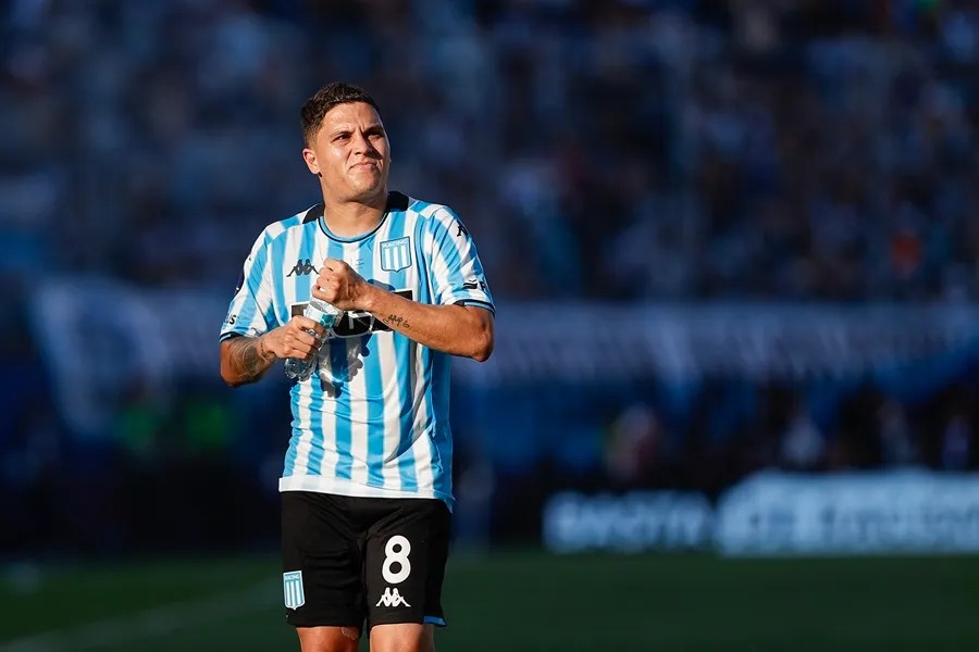 En video | ¡Eufórico! Juan Fernando Quintero celebró cantando tras ganar la Sudamericana: véalo aquí