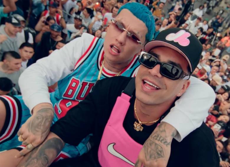 En video | Ryan Castro y Blessd sufrieron delicado incidente en concierto: pudieron salir heridos