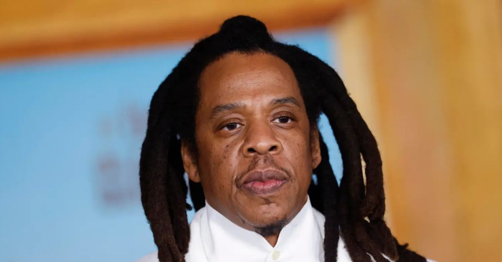 Mujer demandó al rapero Jay-Z y a Sean Combs por haberla violado cuando tenía 13 años