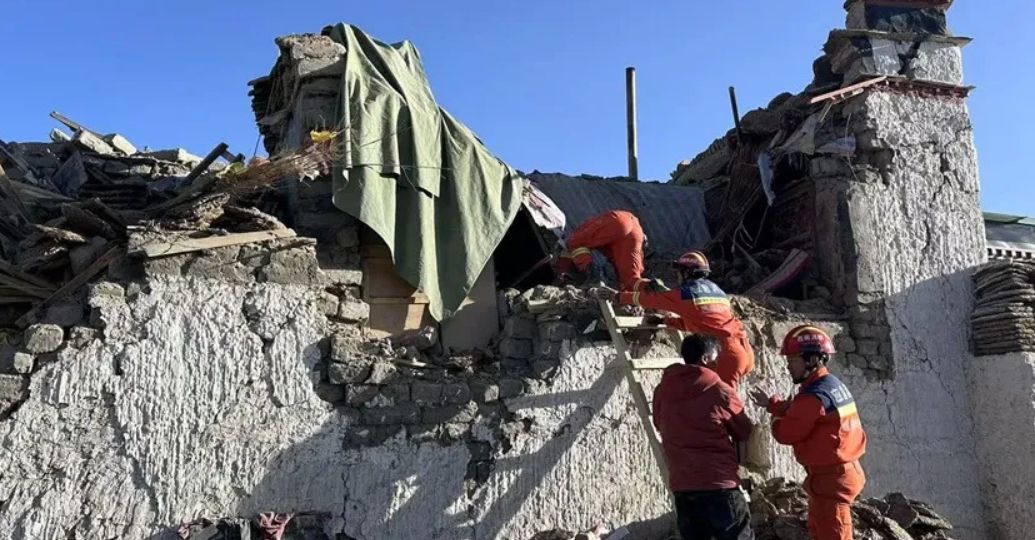 En video: seísmo en la región china del Tíbet deja al menos 95 fallecidos