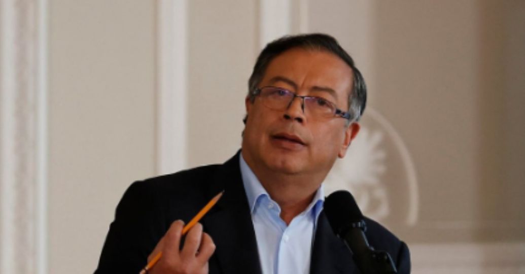 Petro dijo que por medio de los cables de energía eléctrica de Panamá podría llegar gas importado