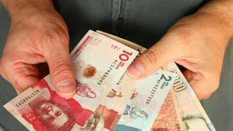 ¡Las cuentas claras! Esto le deben pagar por trabajar jueves y viernes santos: así puede calcular