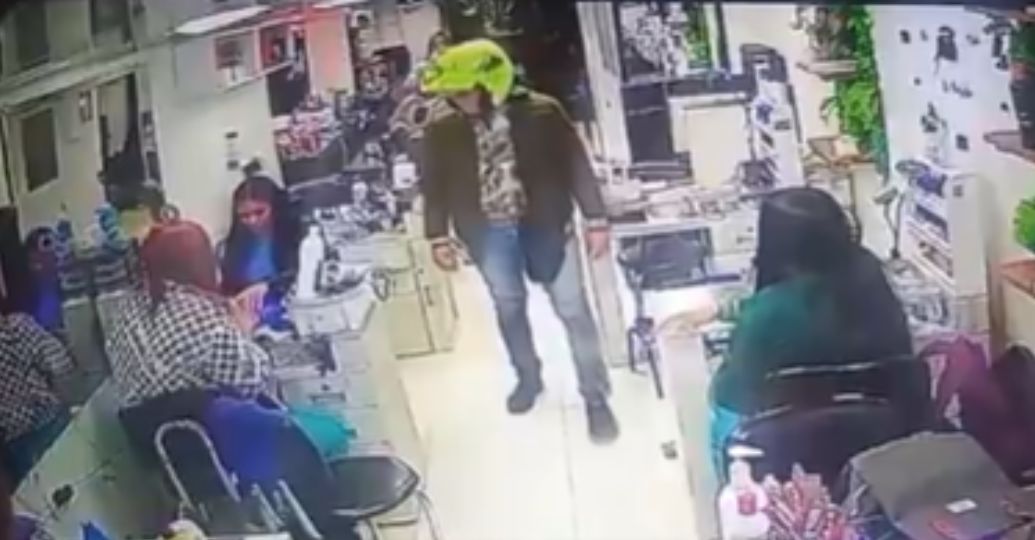 Lo que hizo el policía antes de asesinar a su expareja en Bogotá: nuevos detalles del caso