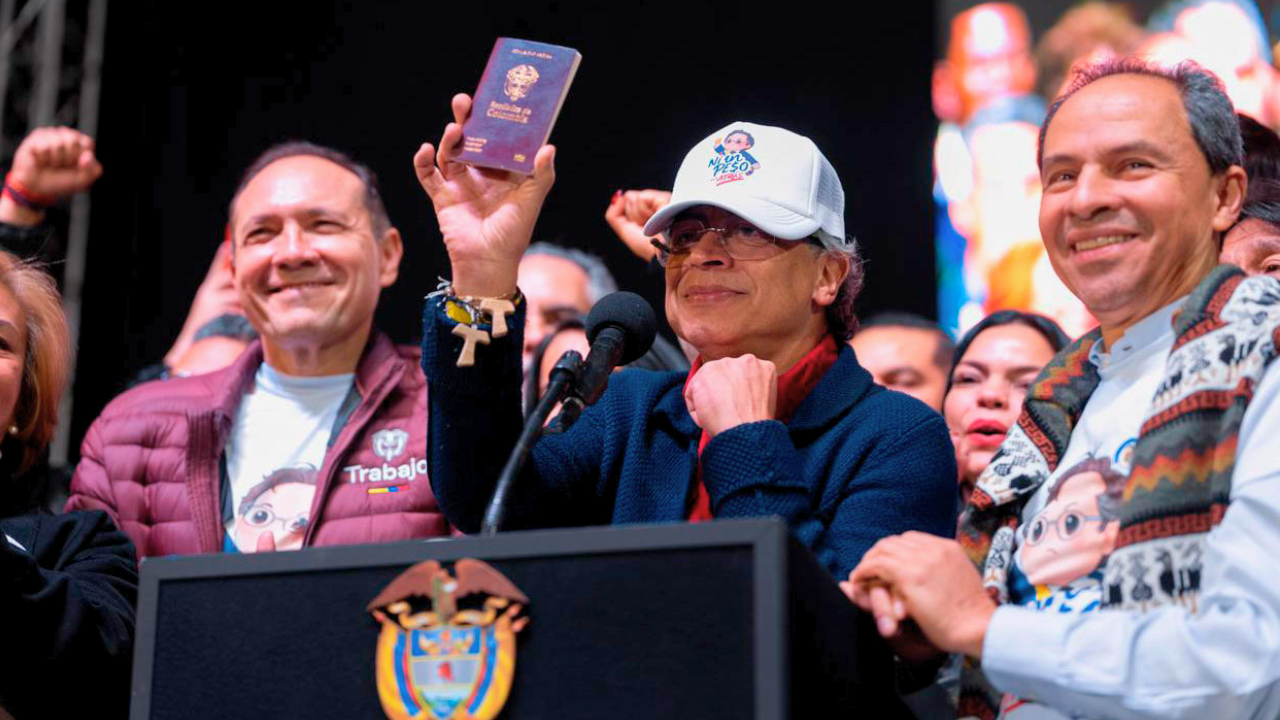 Nuevo pasaporte colombiano entrará en vigor en abril: ¿qué pasará con el viejo? Cancillería explicó