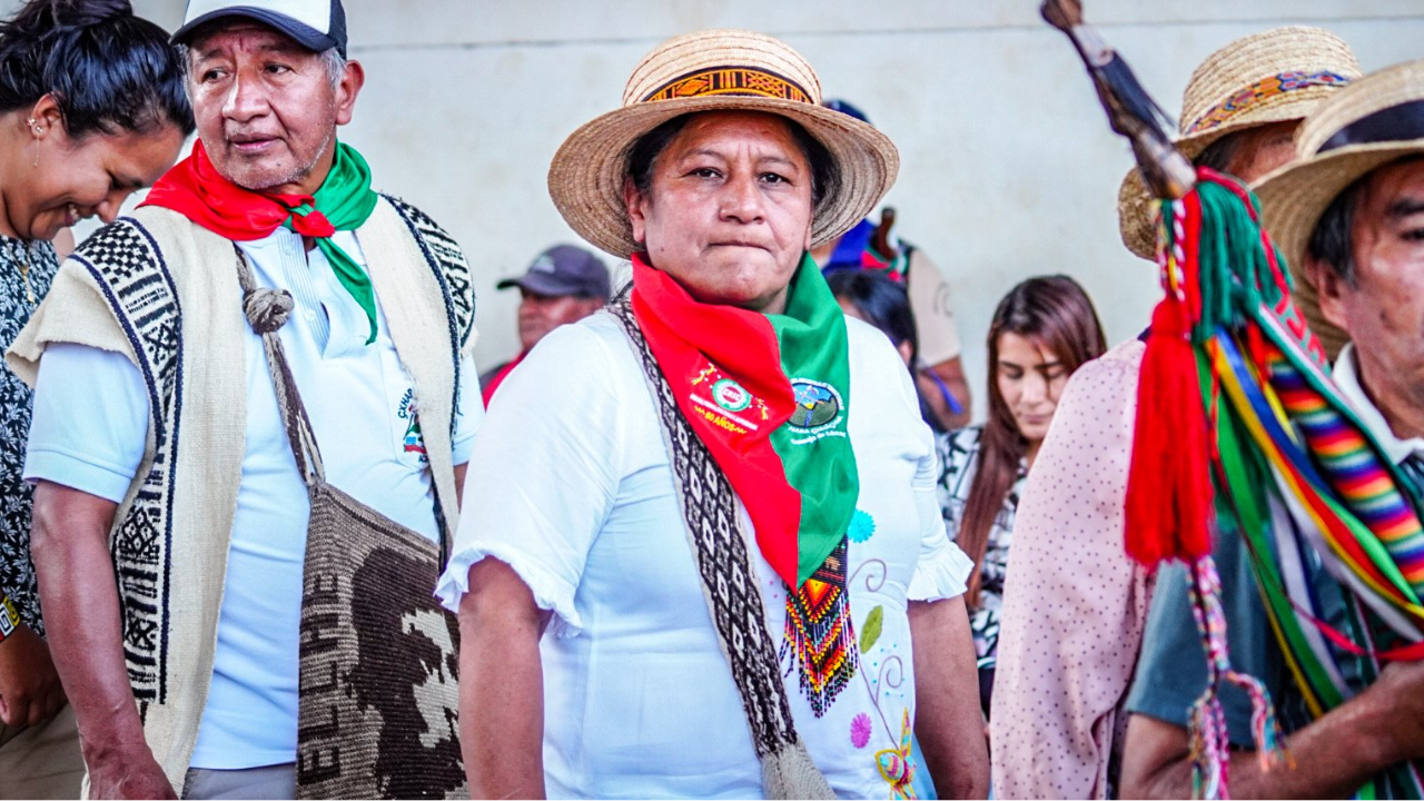 Denuncian que familiares de Aida Quilcué firmaron contratos por $869 millones con el Gobierno Petro