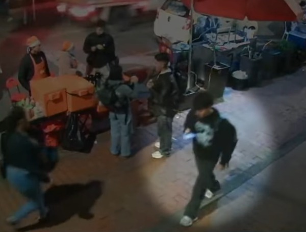 Últimas imágenes estudiante de Uniminuto asesinado en estación de TransMilenio