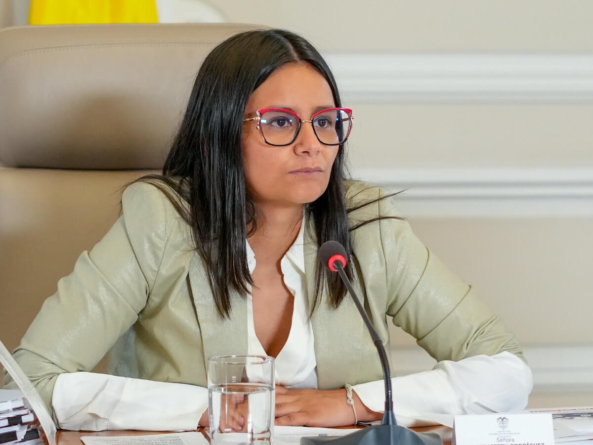 Angie Rodríguez denuncia amenazas y pide protección tras señalar supuestos ataques dentro del Gobierno