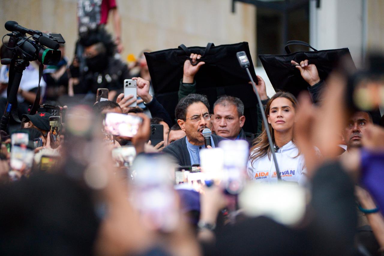 Revelan fuerte choque entre Petro y Cepeda: "Si usted renuncia a la Presidencia, yo renuncio a la candidatura"