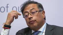 "Estamos bajo persecución": Petro por indagación a Fecode por donación de 500 millones a su campaña