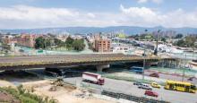 Cayó parte del puente de la calle 127 con Avenida Boyacá en Bogotá