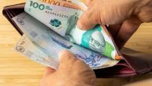 ¡Tenga las cuentas claras! Así puede calcular cuánto le deben pagar de prima a mitad de año