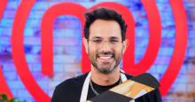 ¿Nuevo romance? publican fotos de Alejandro Estrada con famosa cantante