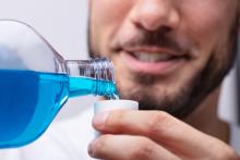 El enjuague bucal es dañino para los dientes: ¿mito o realidad? Le contamos la verdad