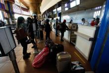 ¡Téngalo en cuenta! Esto puede hacer si le cancelan su vuelo: ¿la aerolínea debería responderle?