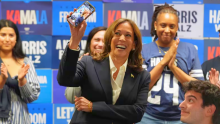 En video| Críticas a Kamala Harris por "fingir" supuesta llamada de agradecimiento con votante