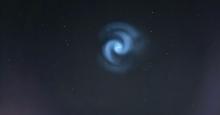 Espiral azul gigante en el cielo de España y otros países de Europa causa asombro